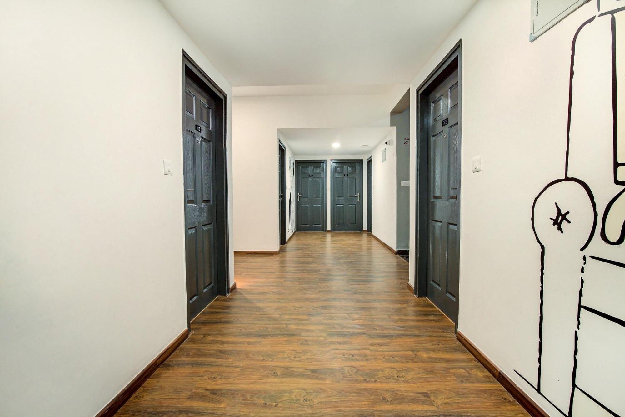 Townhouse Mumfordganj - High Court Prayagraj Hotel ภายนอก รูปภาพ
