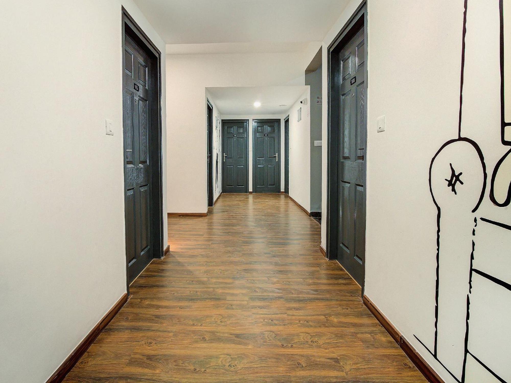 Townhouse Mumfordganj - High Court Prayagraj Hotel ภายนอก รูปภาพ