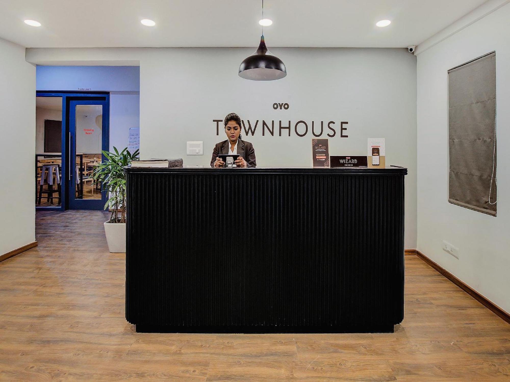 Townhouse Mumfordganj - High Court Prayagraj Hotel ภายนอก รูปภาพ